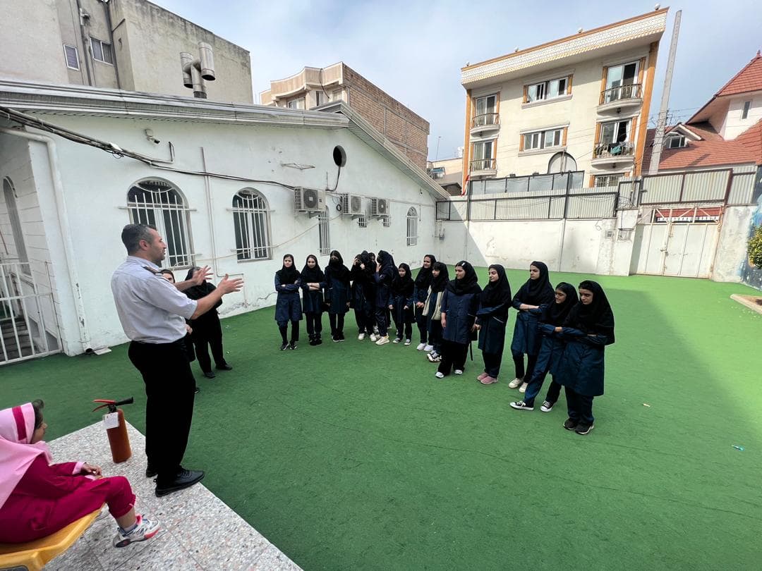 دعوت از کارشناس آتشنشانی 