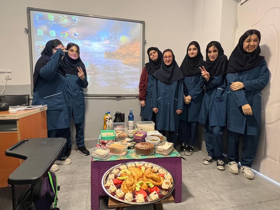 اجرای طرح صبحانه سالم پایه هشتم ونهم