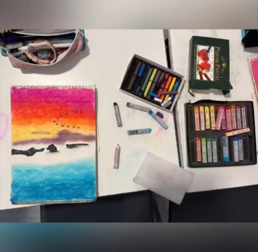 فعالیت های هنری دانش آموزان